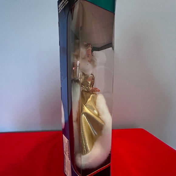 Holiday Barbie Vintage Bundle - NIB - Picture 7 of 14